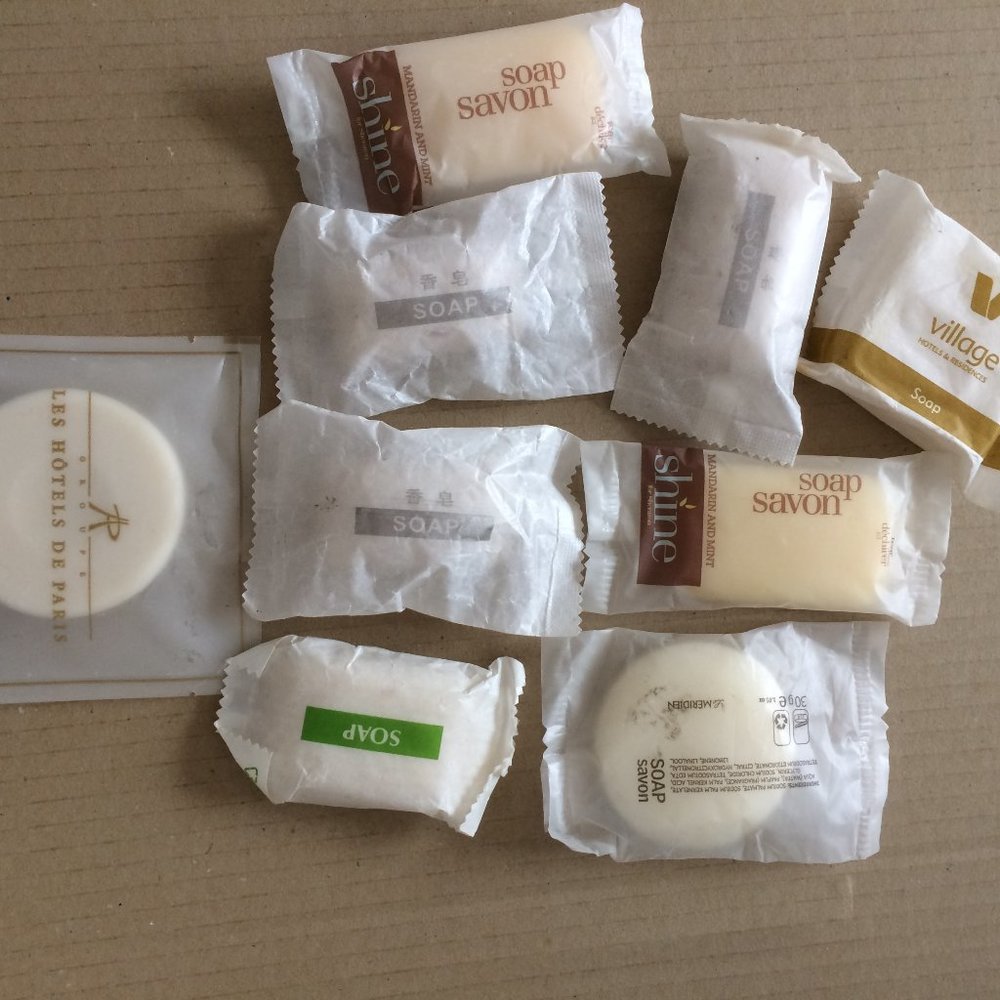 - 9 x soaps bars cakes 25 x 30 gms